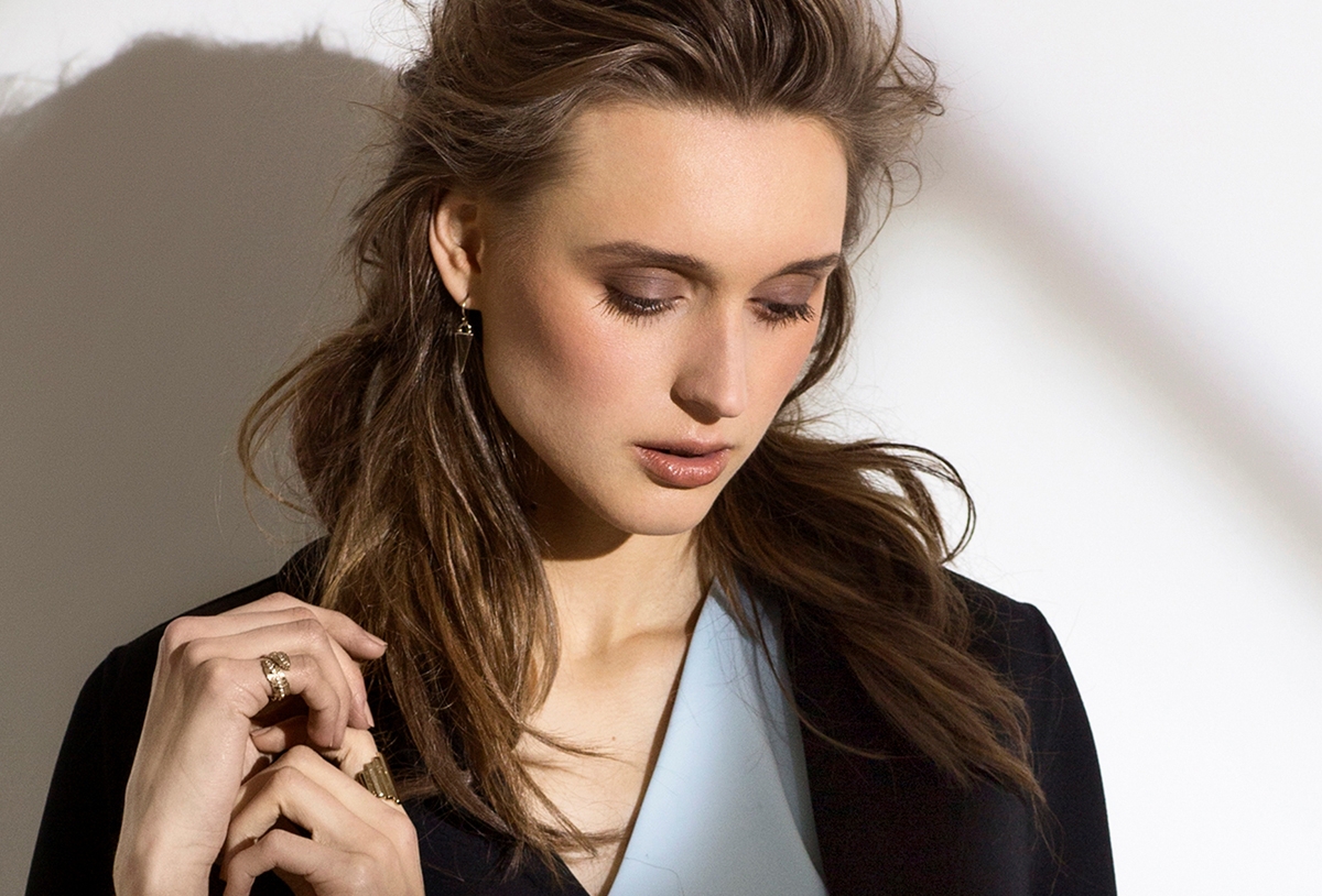 zoe_clark_arnotts_mag